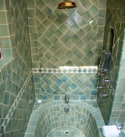 スタンダードルーム, Nirvana Restaurant & Retreat