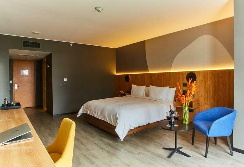 اتاق سوپریور با تخت بزرگ, Pullman Lima San Isidro