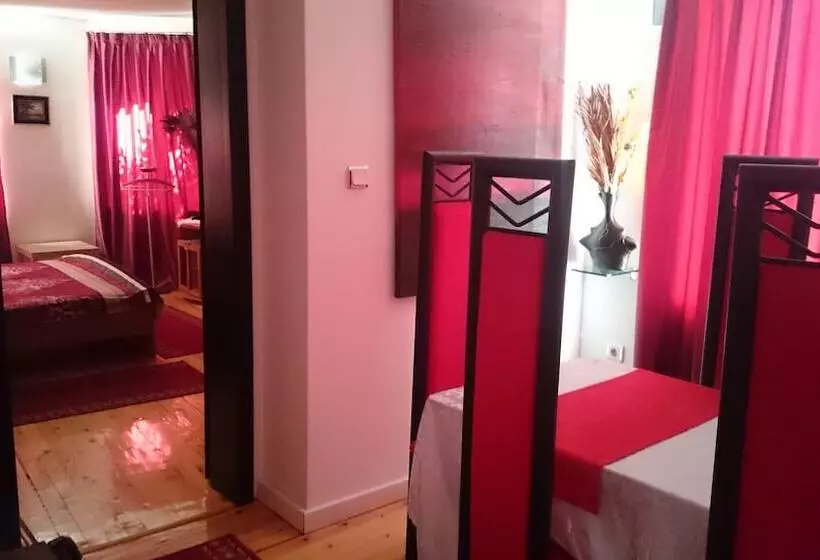 Perhesviitti, Rimini Club Inn & Suites