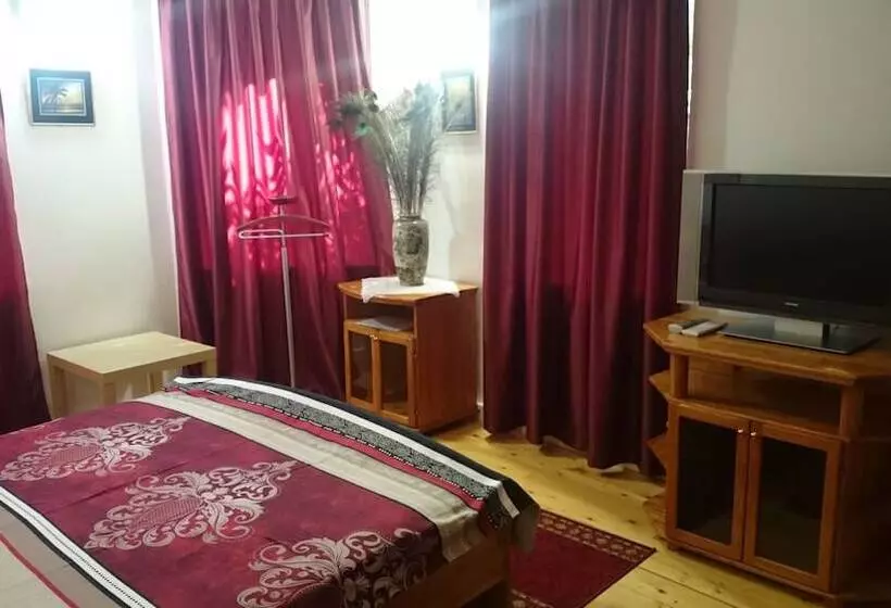 Perhesviitti, Rimini Club Inn & Suites