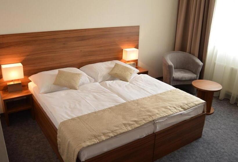 اتاق لوکس, Saffron