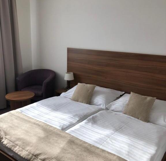 اتاق لوکس, Saffron