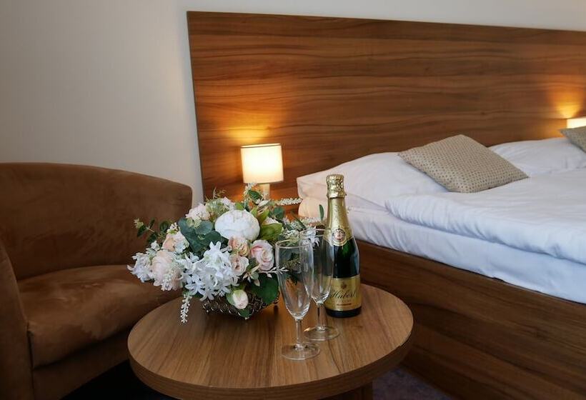 اتاق استاندارد, Saffron