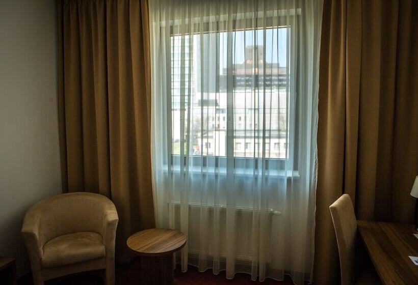 اتاق لوکس, Saffron