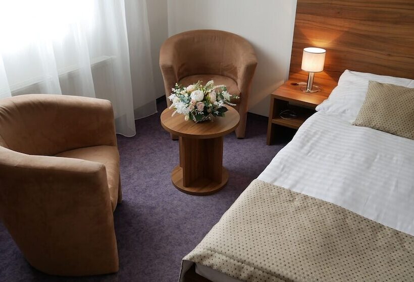 اتاق لوکس, Saffron