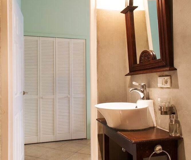 اتاق استاندارد, Scuba Lodge & Suites