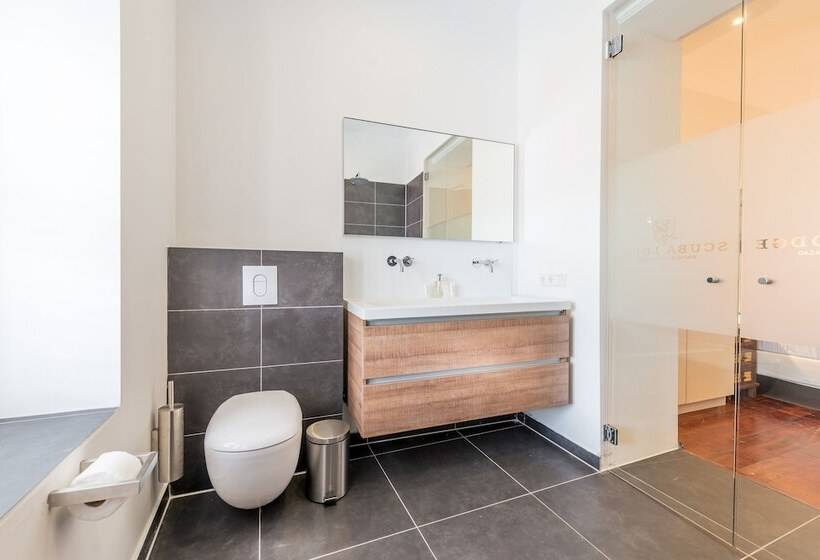 اتاق استاندارد, Scuba Lodge & Suites