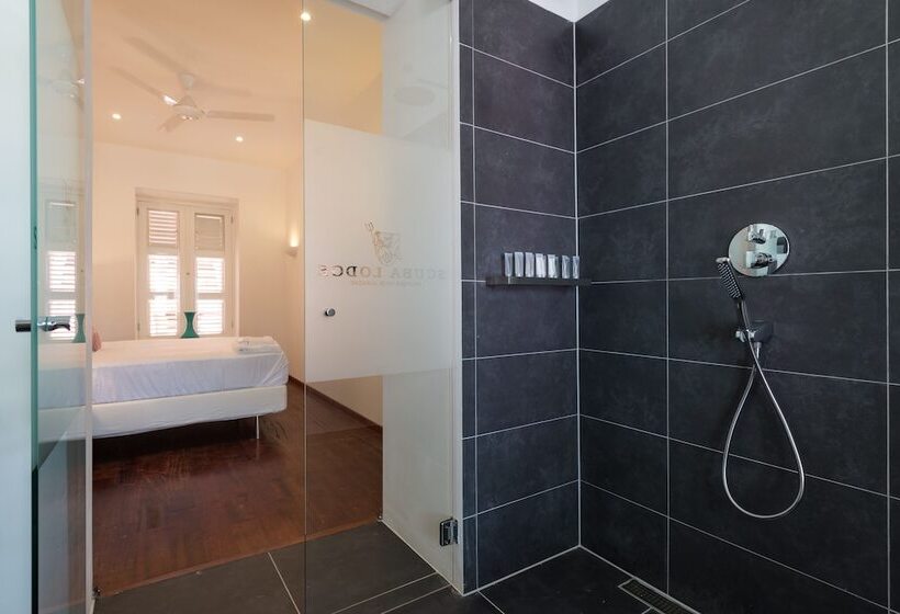 اتاق استاندارد, Scuba Lodge & Suites