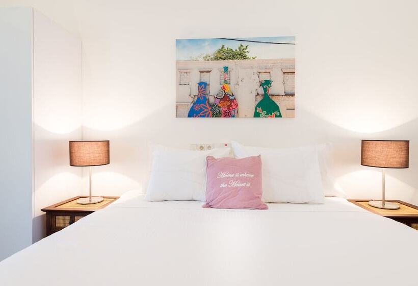 اتاق استاندارد, Scuba Lodge & Suites