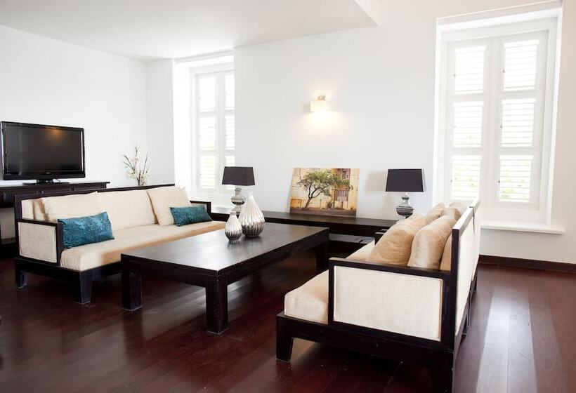 آپارتمان 2 خوابه با چشمانداز دریا, Scuba Lodge & Suites