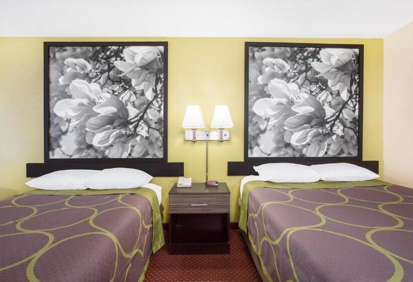 带大床的复式套间, Super 8 By Wyndham Sumter