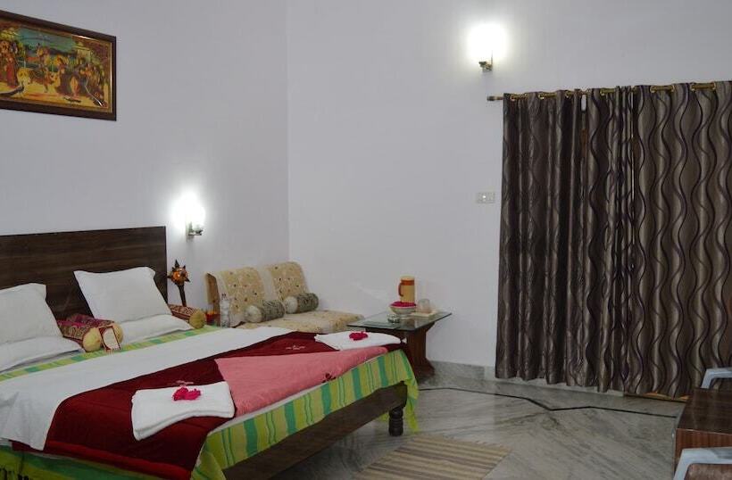 Номер Deluxe, Surya Khajuraho
