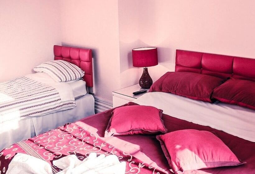 Номер Стандарт, Tennyson House