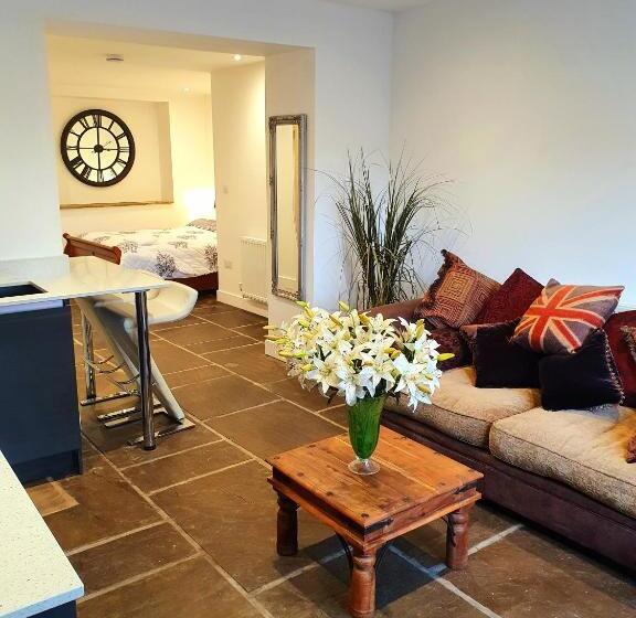 침실 1개 디럭스 아파트, The Priory