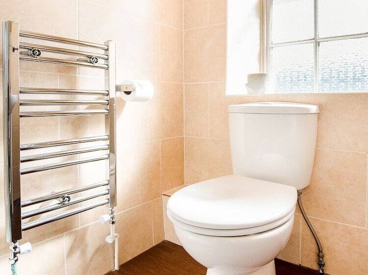 غرفة ديلوكس ثلاثية, The Regency Bristol