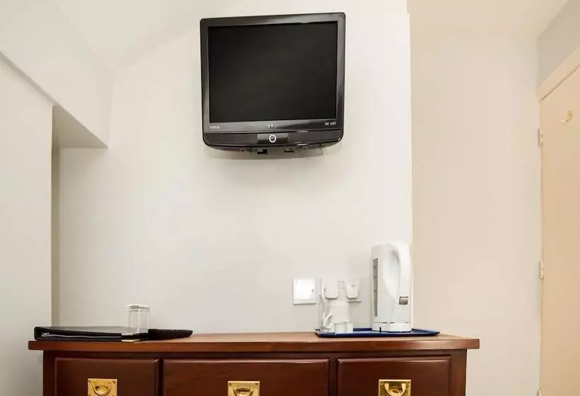 Standard Yhden Hengen Huone, The Regency Bristol
