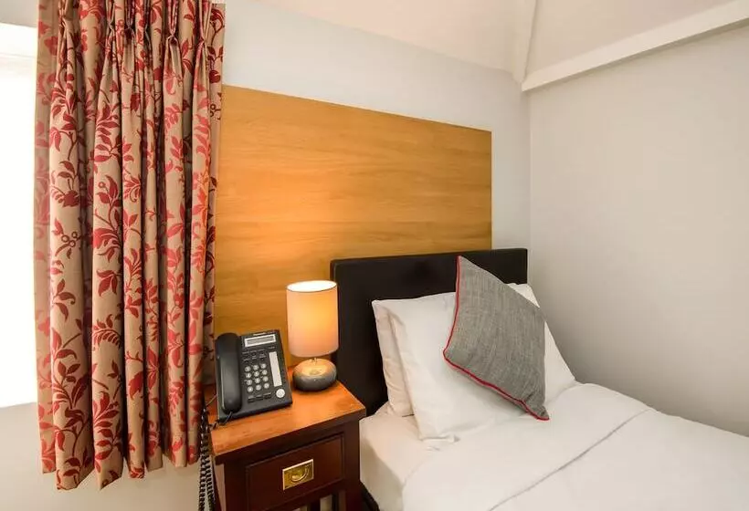 Standard Yhden Hengen Huone, The Regency Bristol