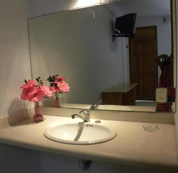 スタンダードルーム, Victoria Zihuatanejo