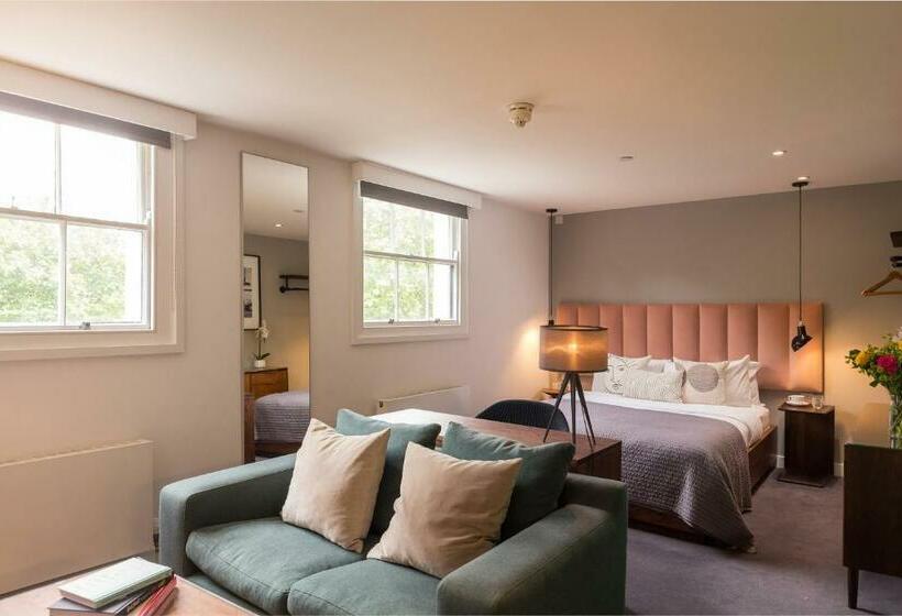 프리미엄 스튜디오, Native Hyde Park