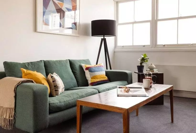 2 Bedroom Premium Apartment, Native Hyde Park