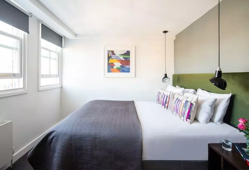 2 Bedroom Premium Apartment, Native Hyde Park