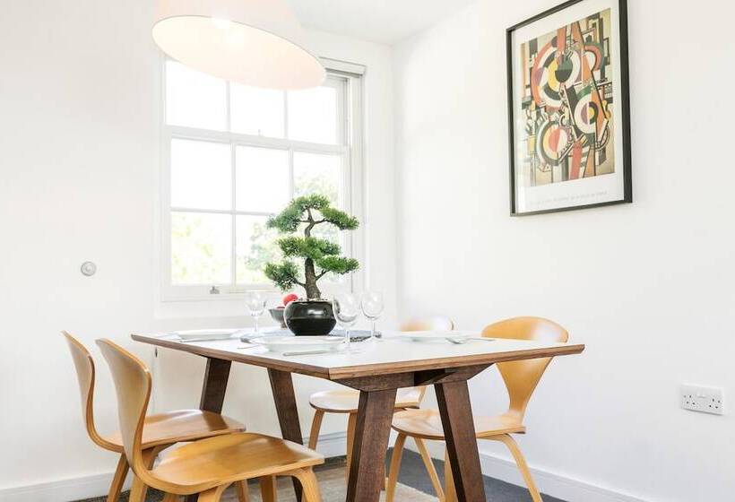 Апартаменты Premium 2 Спальни, Native Hyde Park