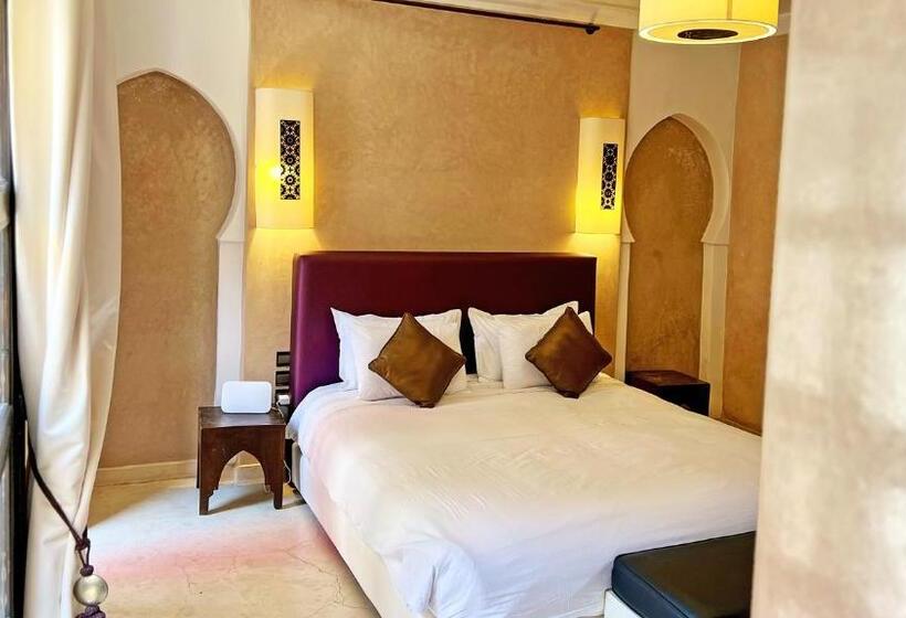 Delüks Süit, Riad Pourpre Medina