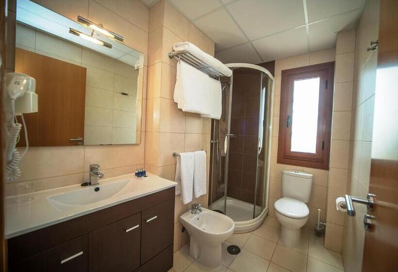 Апартаменты 2 Спальни, Apartahotel & Spa Jacetania