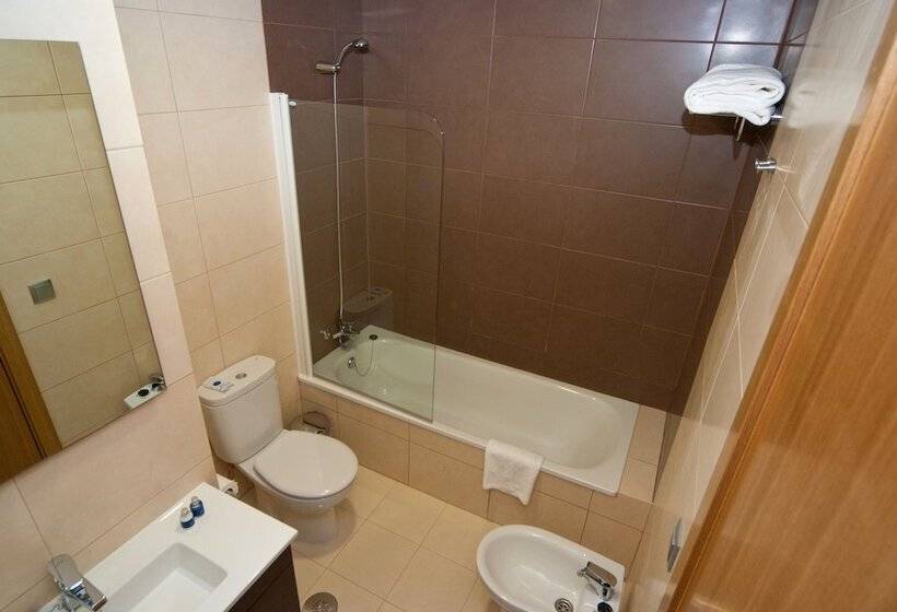 Апартаменты 2 Спальни, Apartahotel & Spa Jacetania