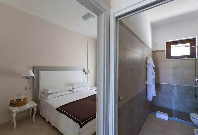 سوییت جونیور, Eco Resort Dei Siriti
