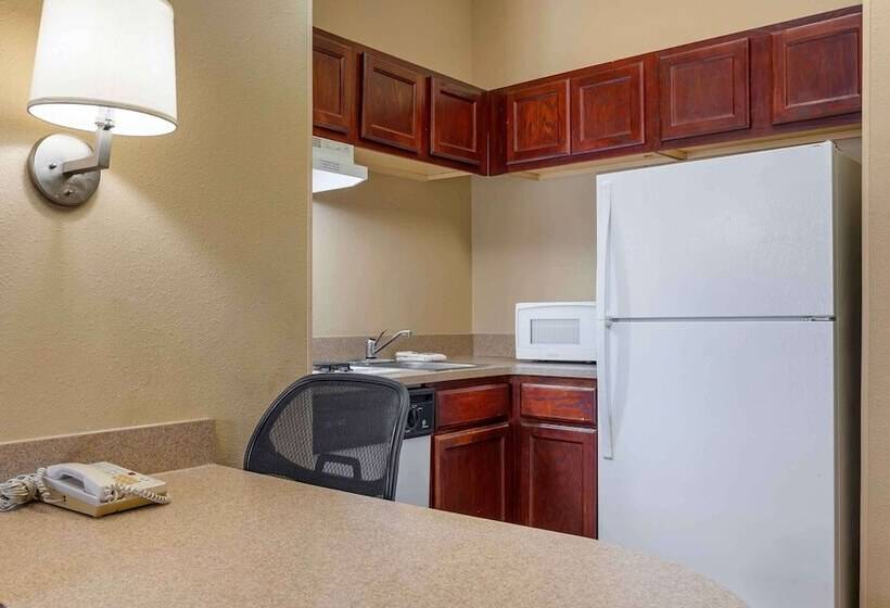 Suite, Extended Stay America Suites  Indianapolis  Airport  W. Southern Ave
