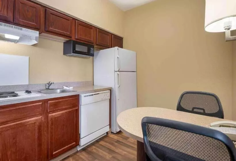 スタンダードスタジオ, Extended Stay America Suites  Indianapolis  Airport  W. Southern Ave