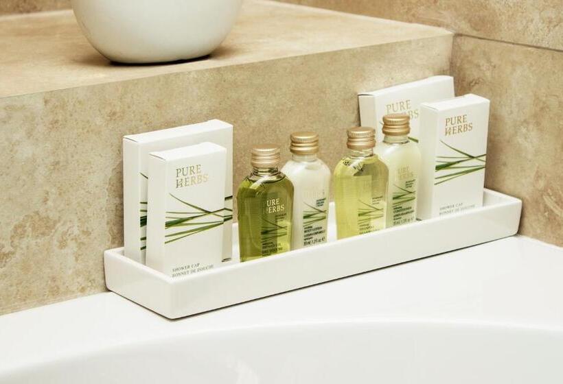 اتاق لوکس, 11 Mirrors Design