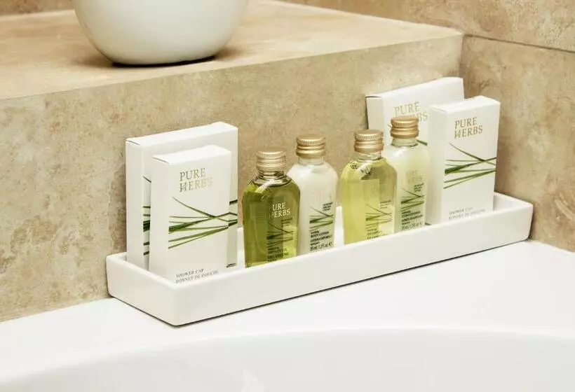 اتاق لوکس, 11 Mirrors Design