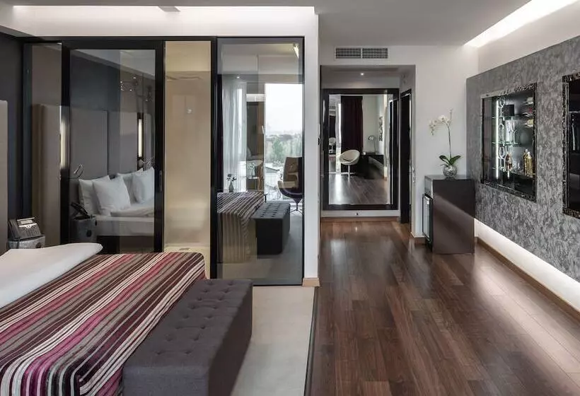 اتاق لوکس, 11 Mirrors Design