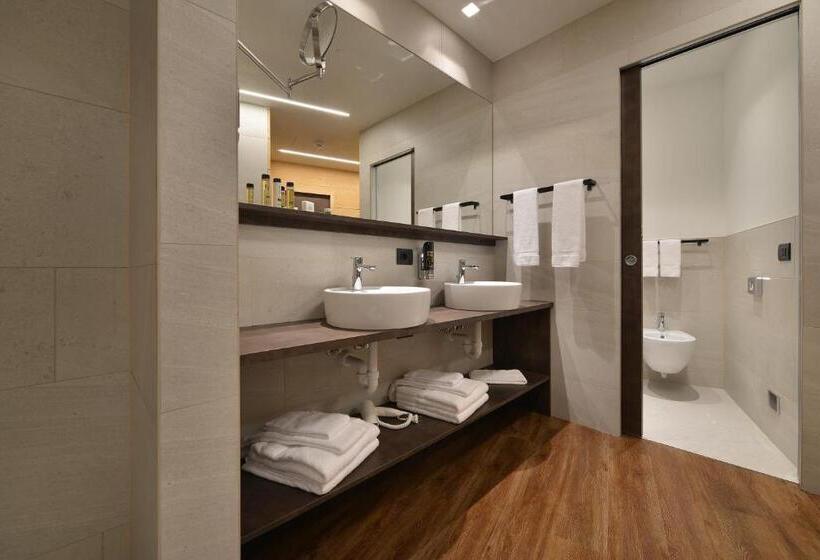 سوئیت جونیور خانوادگی, Alpen Resort Bivio