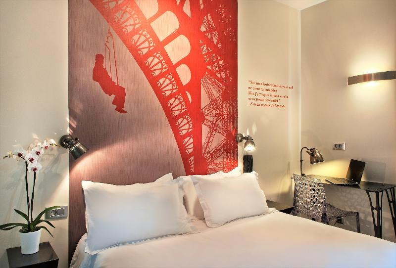 Номер Стандарт, Alpha Paris Eiffel By Patrick Hayat