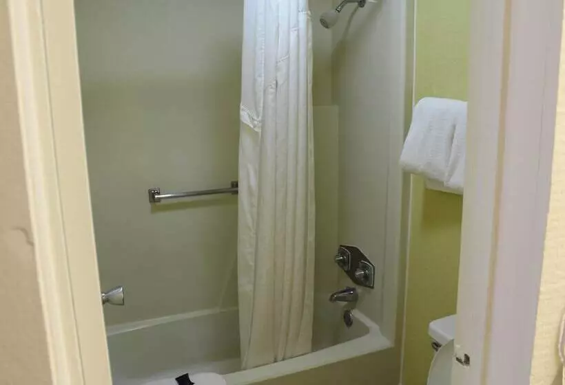 ハイドロマッサージバス付きスイート, Americas Best Value Inn Conyers