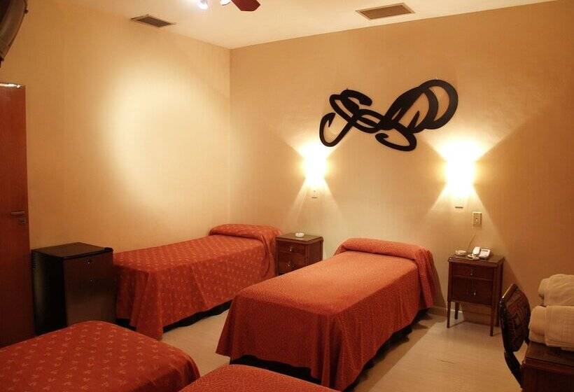 اتاق استاندارد چهار تخته, El Cabildo