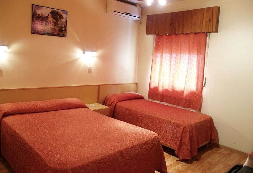 اتاق استاندارد چهار تخته, El Cabildo