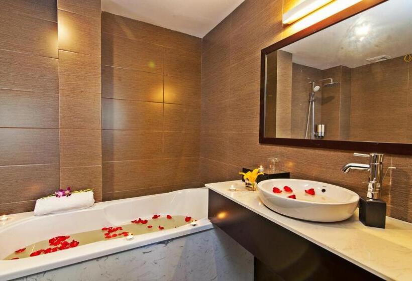 اتاق خانوادگی, Lacasa Sapa