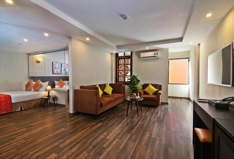 اتاق خانوادگی, Lacasa Sapa