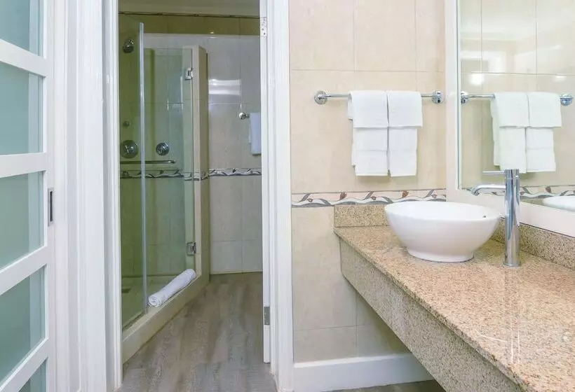 اتاق استاندارد با چشم‌انداز دریا, Melia Braco Village, Jamaica   All Inclusive