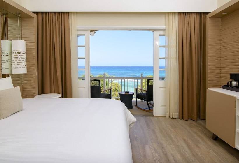 سوئیت رویال, Melia Braco Village, Jamaica All Inclusive