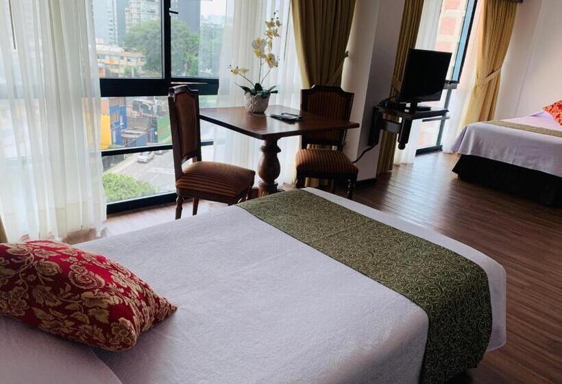 غرفة سوبيريور ثلاثية, Monte Real