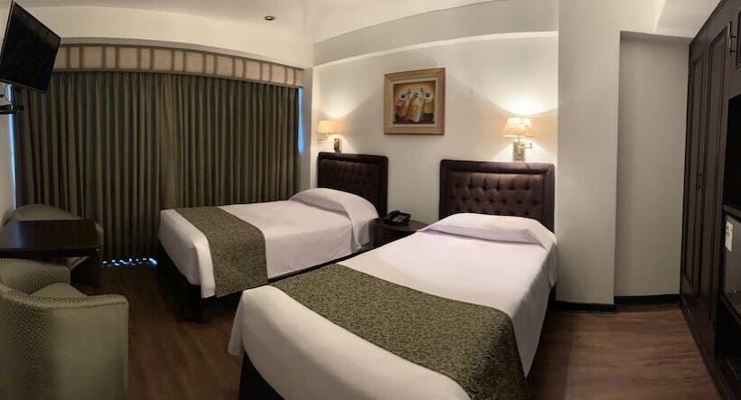 غرفة قياسية, Monte Real