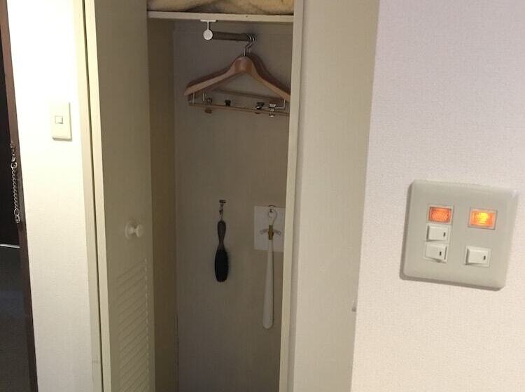 غرفة قياسية ثلاثية, Ohedo