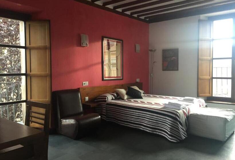 غرفة قياسية مزوَّدة بجاكوزي, Antiguo Palacio De Atienza