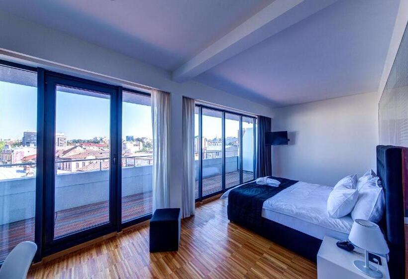 Superior Room, Sarroglia