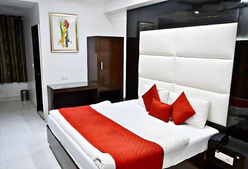 디럭스 룸, Sun International